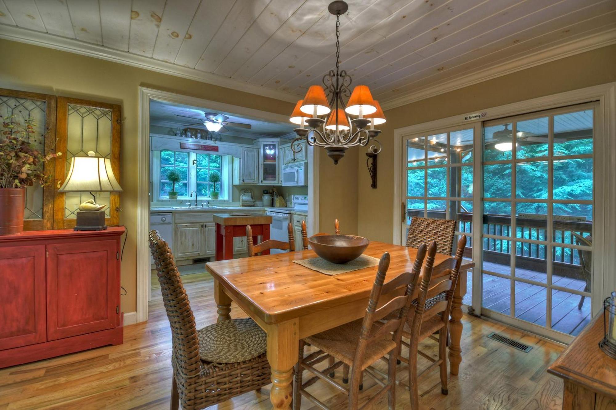 Southern Living Cottage Cozy Up By The Fire Relax On The Porch And Enjoy Peaceful Surroundings Blue Ridge Εξωτερικό φωτογραφία