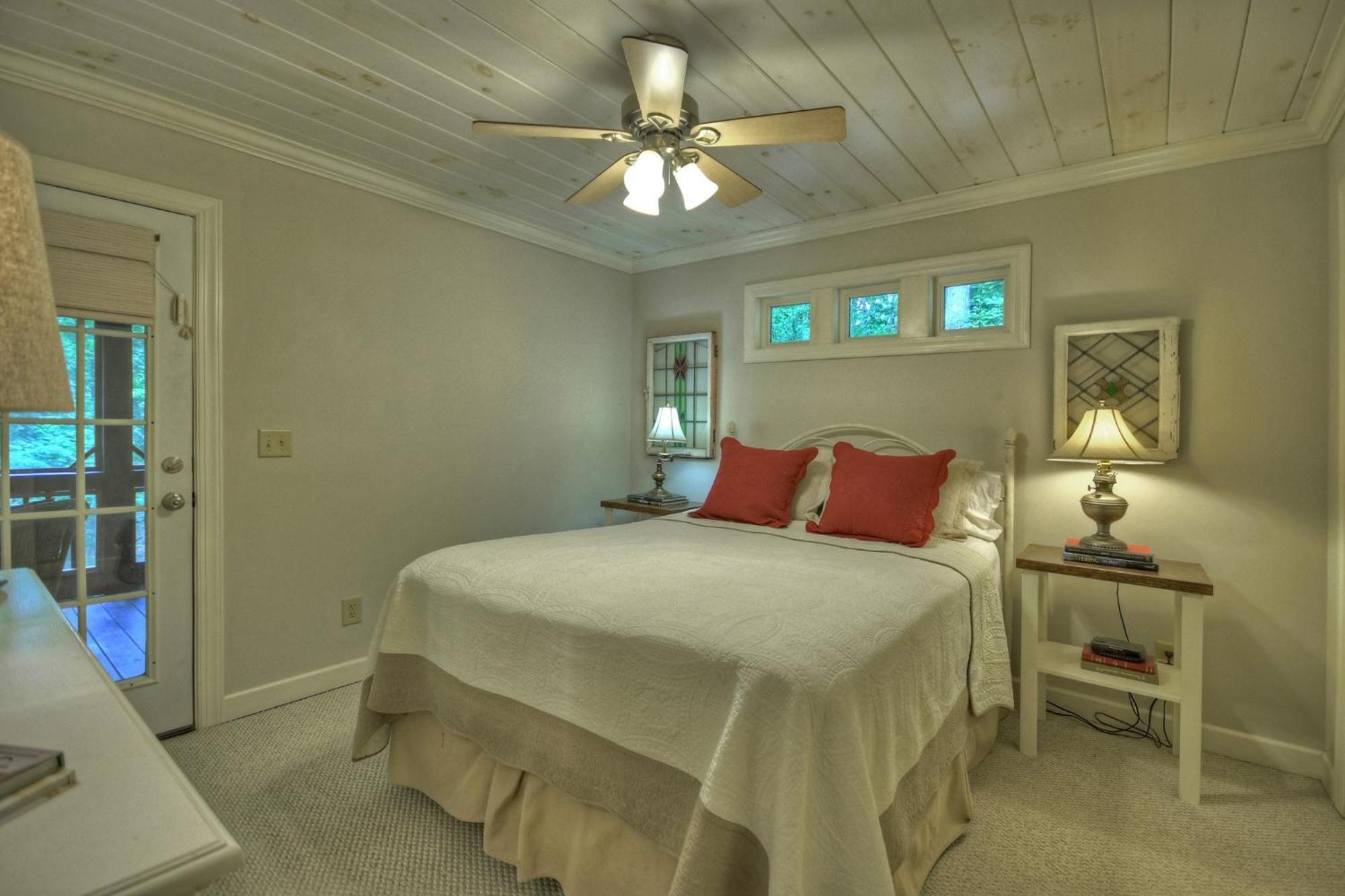 Southern Living Cottage Cozy Up By The Fire Relax On The Porch And Enjoy Peaceful Surroundings Blue Ridge Εξωτερικό φωτογραφία