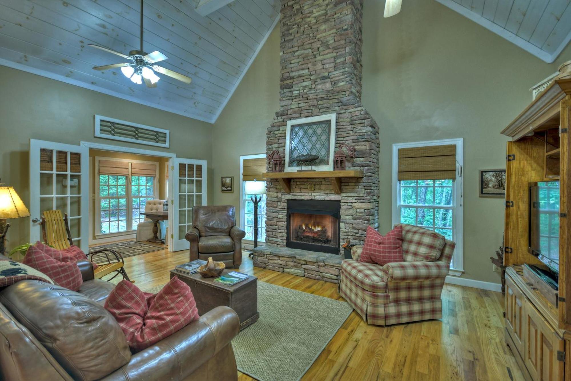 Southern Living Cottage Cozy Up By The Fire Relax On The Porch And Enjoy Peaceful Surroundings Blue Ridge Εξωτερικό φωτογραφία