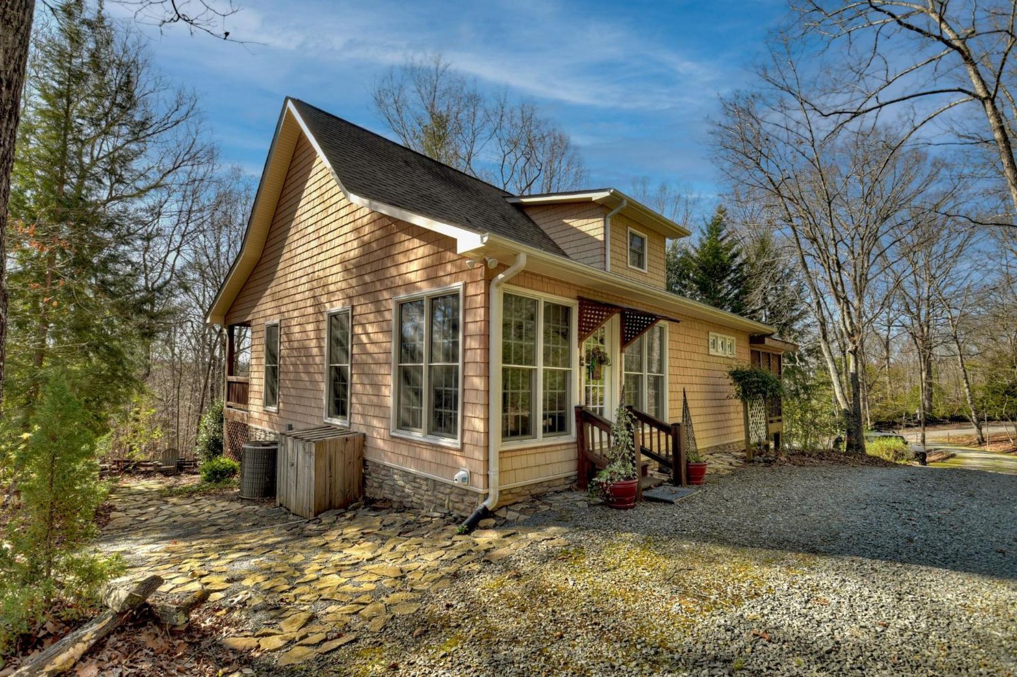 Southern Living Cottage Cozy Up By The Fire Relax On The Porch And Enjoy Peaceful Surroundings Blue Ridge Εξωτερικό φωτογραφία
